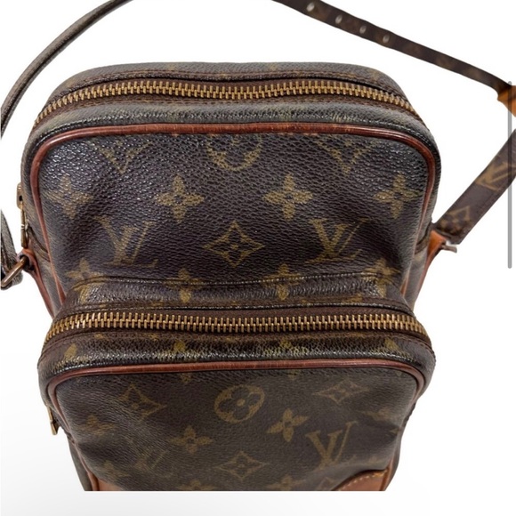 Authentic Louis Vuitton monogram Amazone crossbody. Used. - Picture 2 of 12